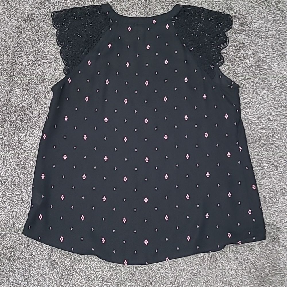 Lace Blouse - Picture 5 of 8